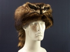 F&T Northern Classics Davy Crockett Style Raccoon Fur Hat