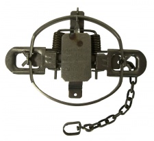#4 Montgomery Dogless Coil Spring Trap (Forged Offset Jaws)