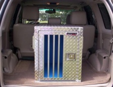 Owens Hunter Series Single Compartment Dog Box with Standard Vents